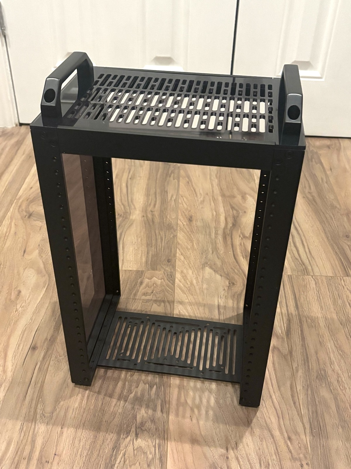 Empty RackMate T1